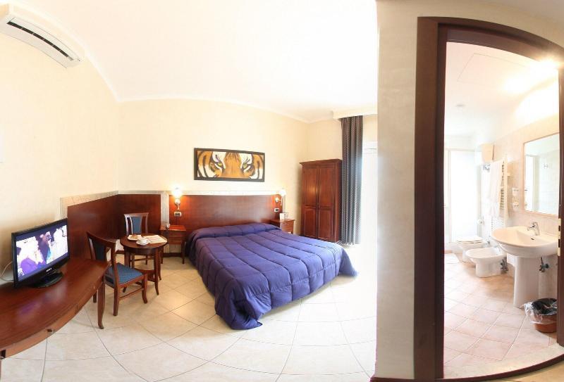 Hotel La Pace - Experience 卡西诺 外观 照片