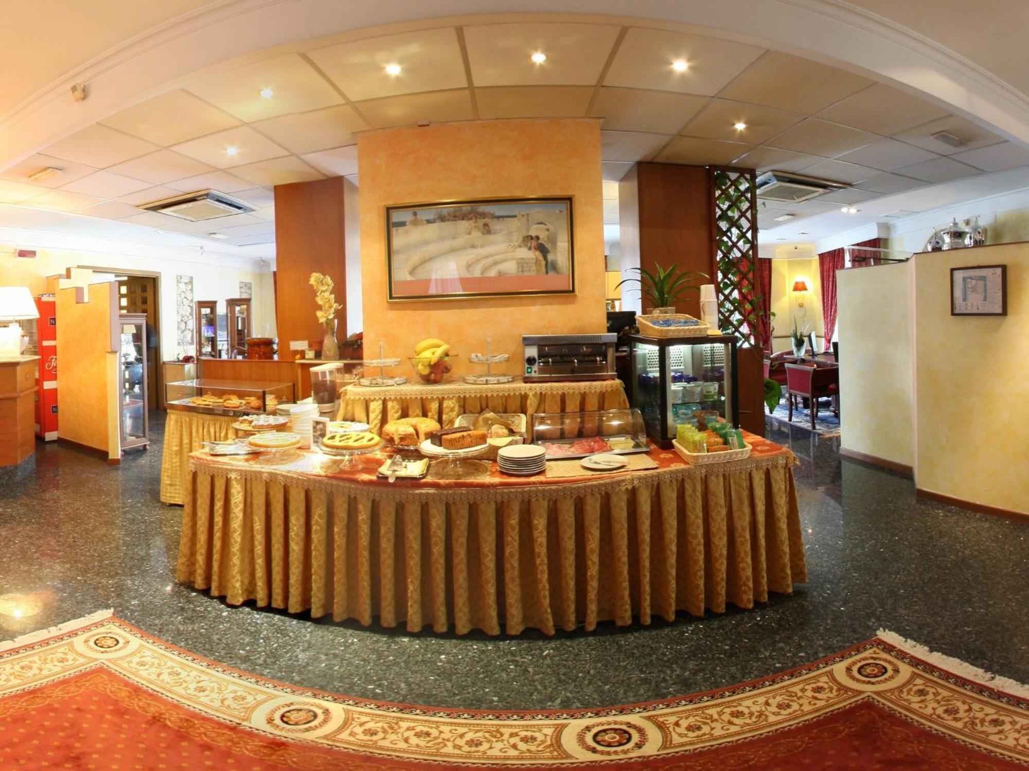 Hotel La Pace - Experience 卡西诺 外观 照片